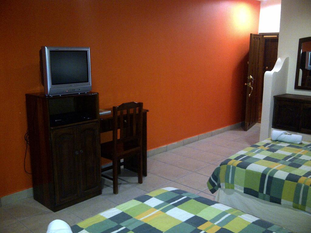 Hotel Cibeles La Ceiba Room photo